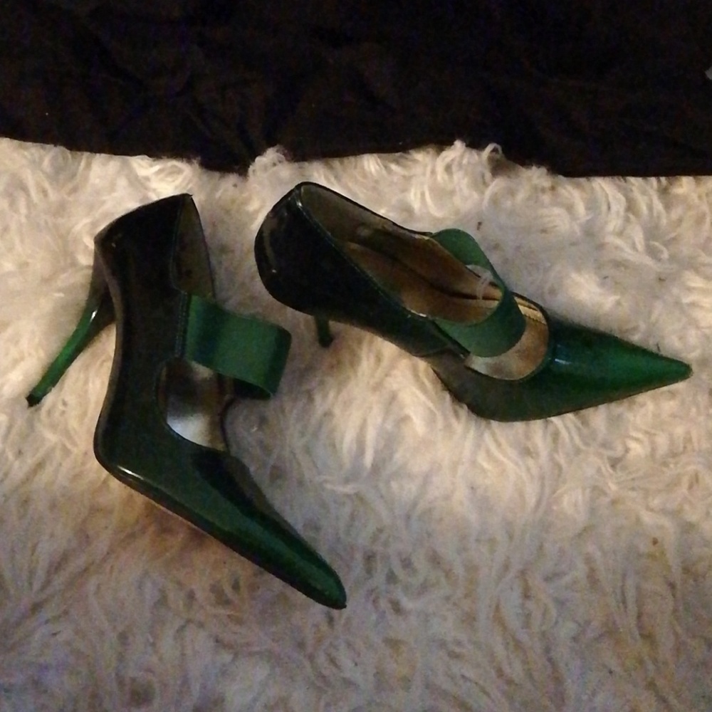 Shoes - Picture 3 of 3